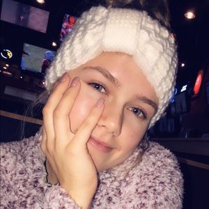 Meet your Posher, Cora